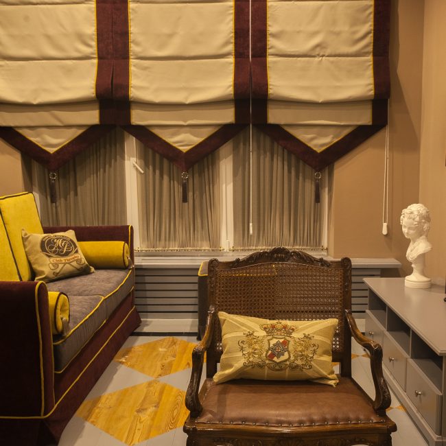Римские шторы и подушки для номера в отеле. ЭльДеко